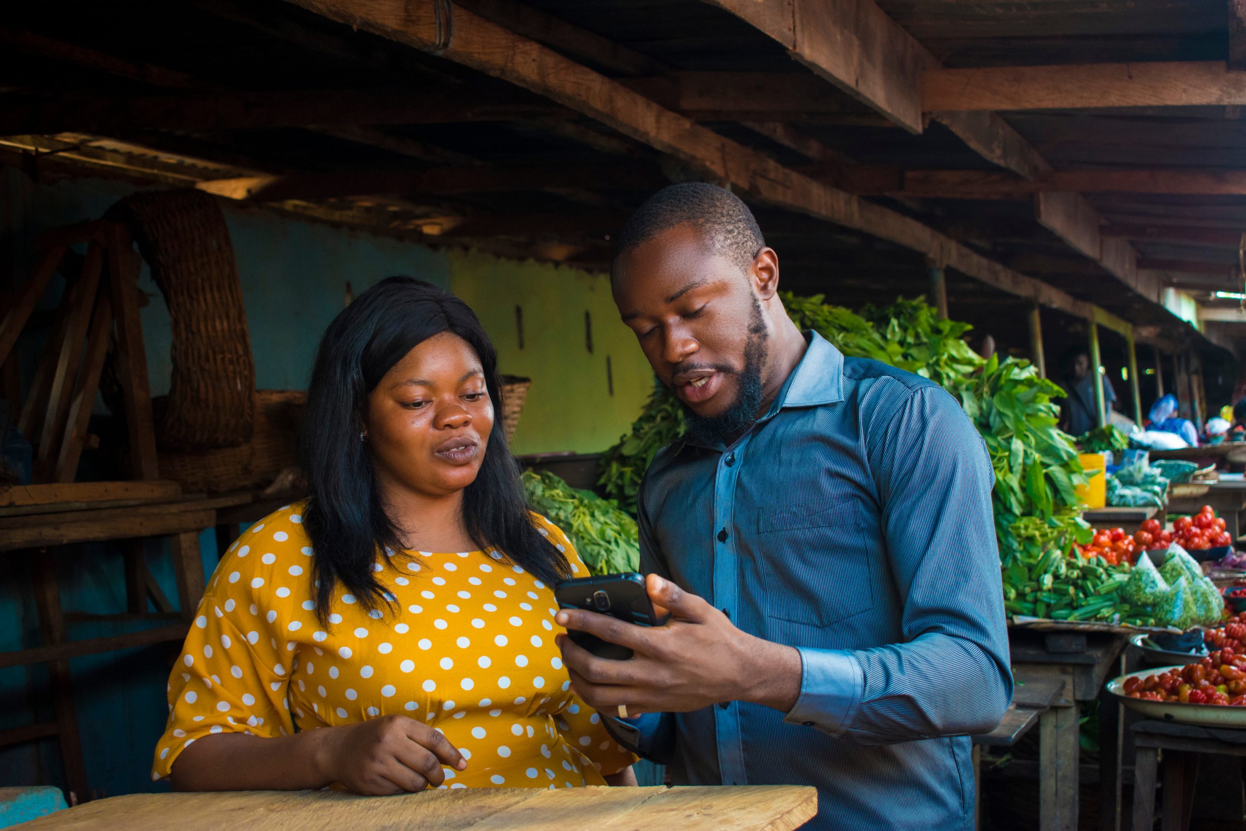 Bank,Agent,Teaching,African,Market,Woman,How,To,Use,A