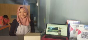 Assessment of the implementation and usage of QRIS among small and micro-merchants in Indonesia